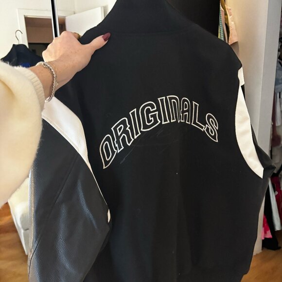 Varsity Jacket noir - Picture 1 of 2
